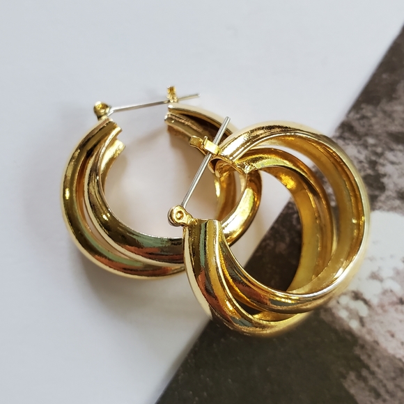 Set of 2 Vintage 90's Gold Tone Hoop & Circle Earrings - Picture 2 of 5